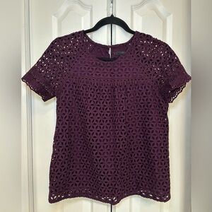 J.Crew - Chic Rich Luxurious Women’s Round Neck Embroidered Blouse in Size 4